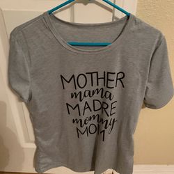 Womens Tshirt Size XL Mother Mama Madre Mommy Mom