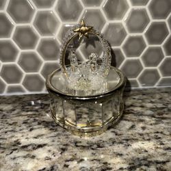 Vintage Enesco Glass Nativity Music Box 
