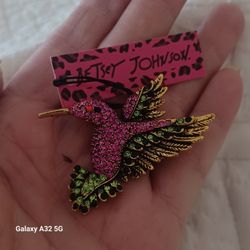 Betsey Johnson Silver Plated HUMMINGBIRD Pendant/ Pin