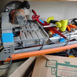 Ridgid 7" Tile Saw 