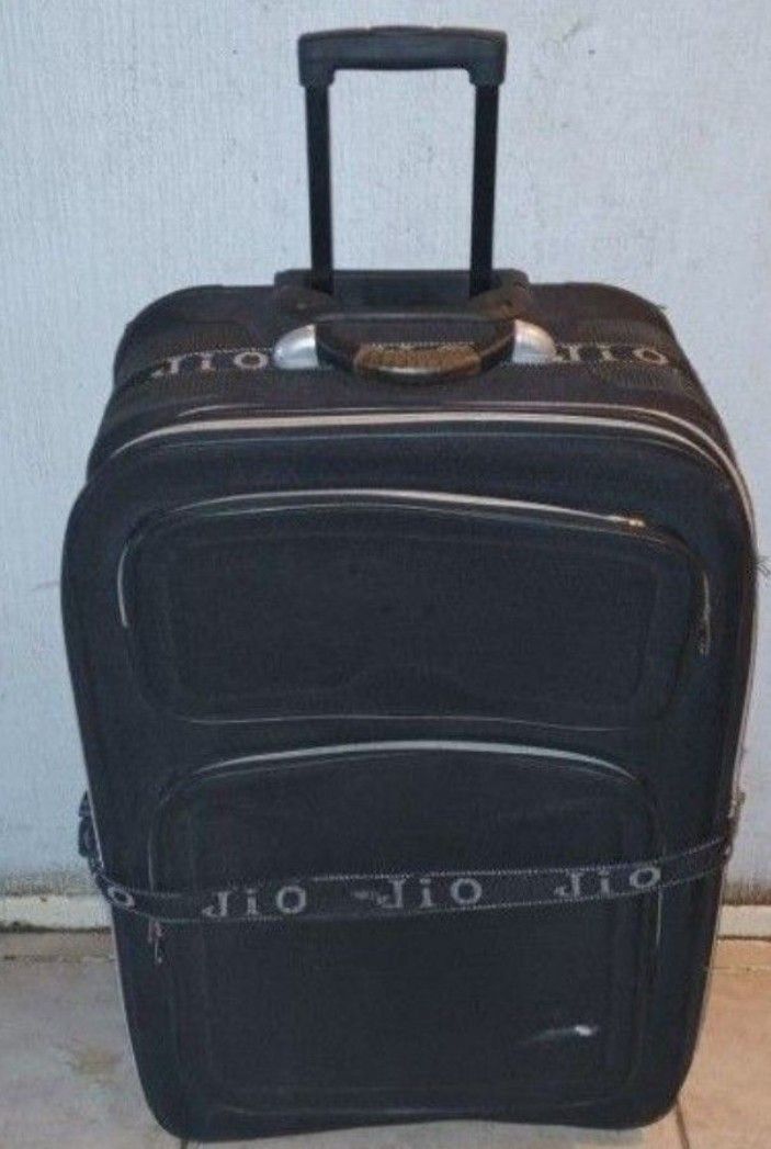 27" Large Suitcases