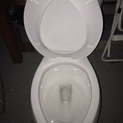 Baño  Lo Use Dos Meses  Lo Tuve Que Cambiar Por Uno Más Alto 