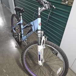 Schwinn Cascade Womans Bike