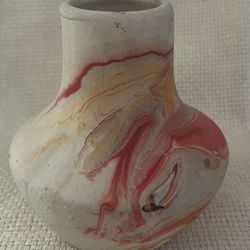 Nemadji Indian Pottery, Native Clay, Usa. 3.25”Tall, 3” Wide.