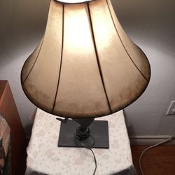 Decorative Nightstand/ Endtable Lamp.