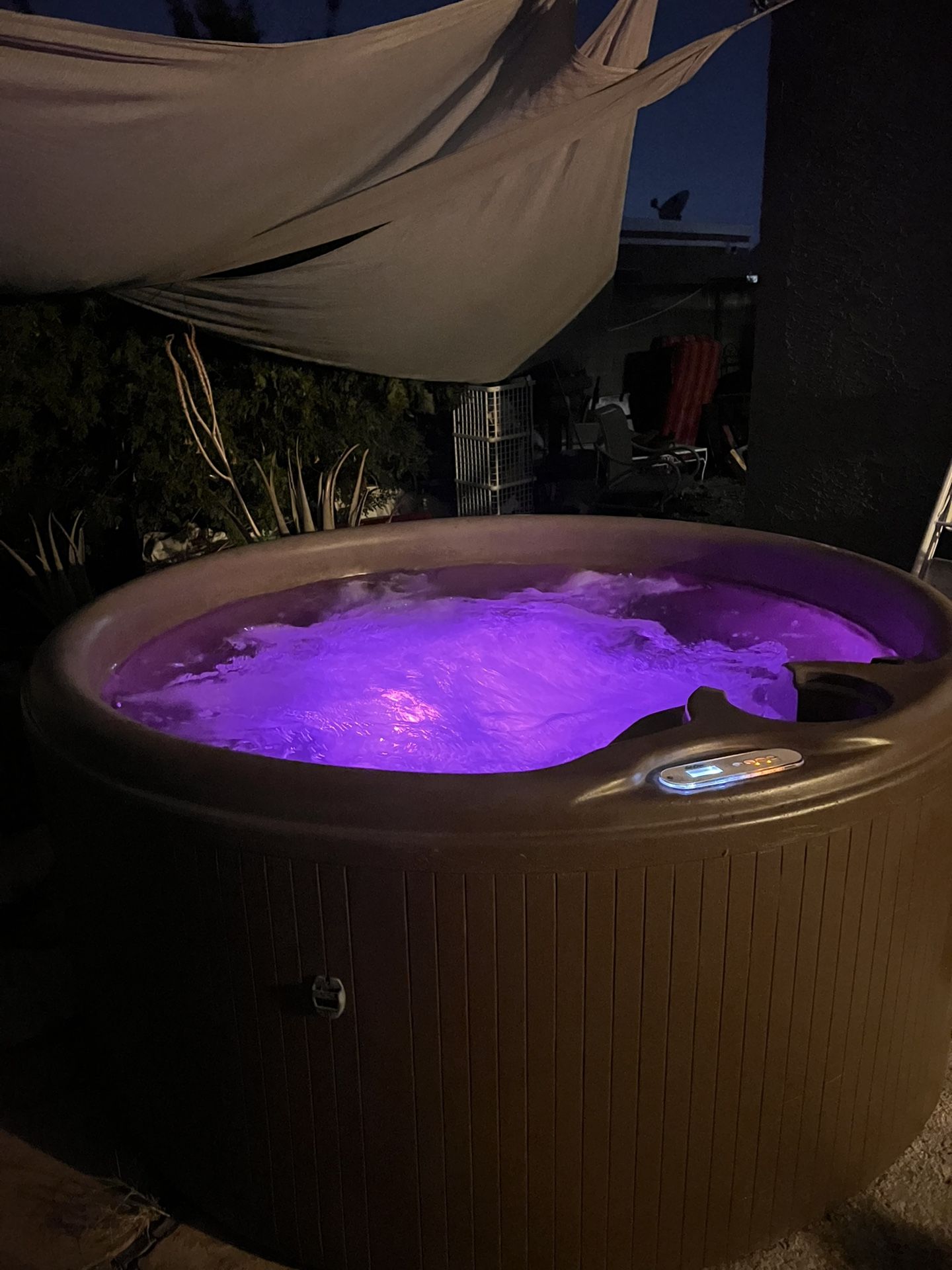 CalSpas Hot Tub 110v