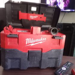 Milwaukee Vacuum