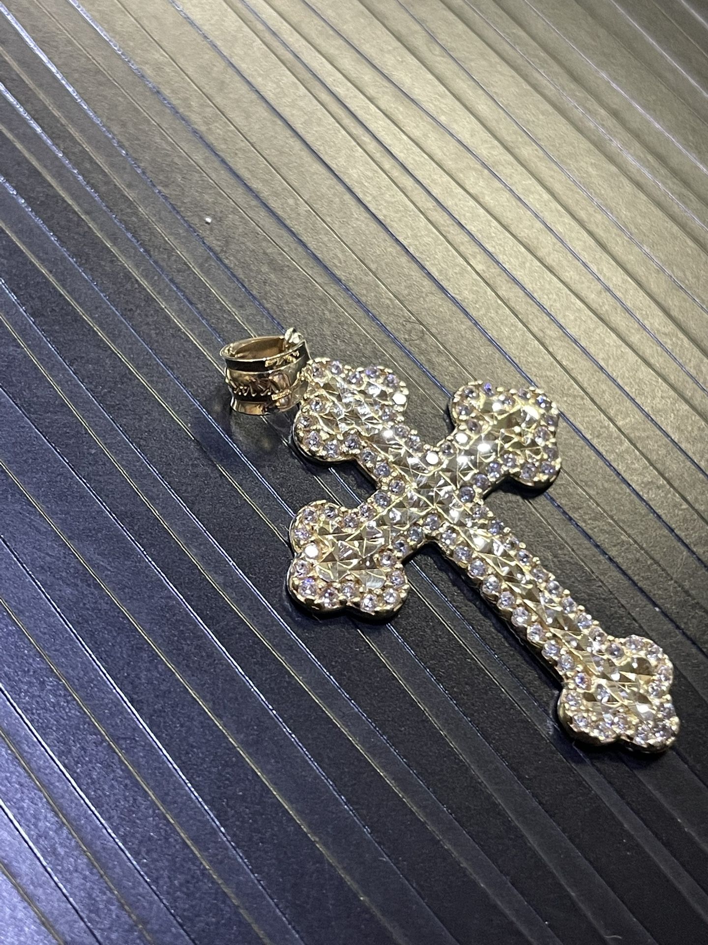 14K Cross Pendant 🥶