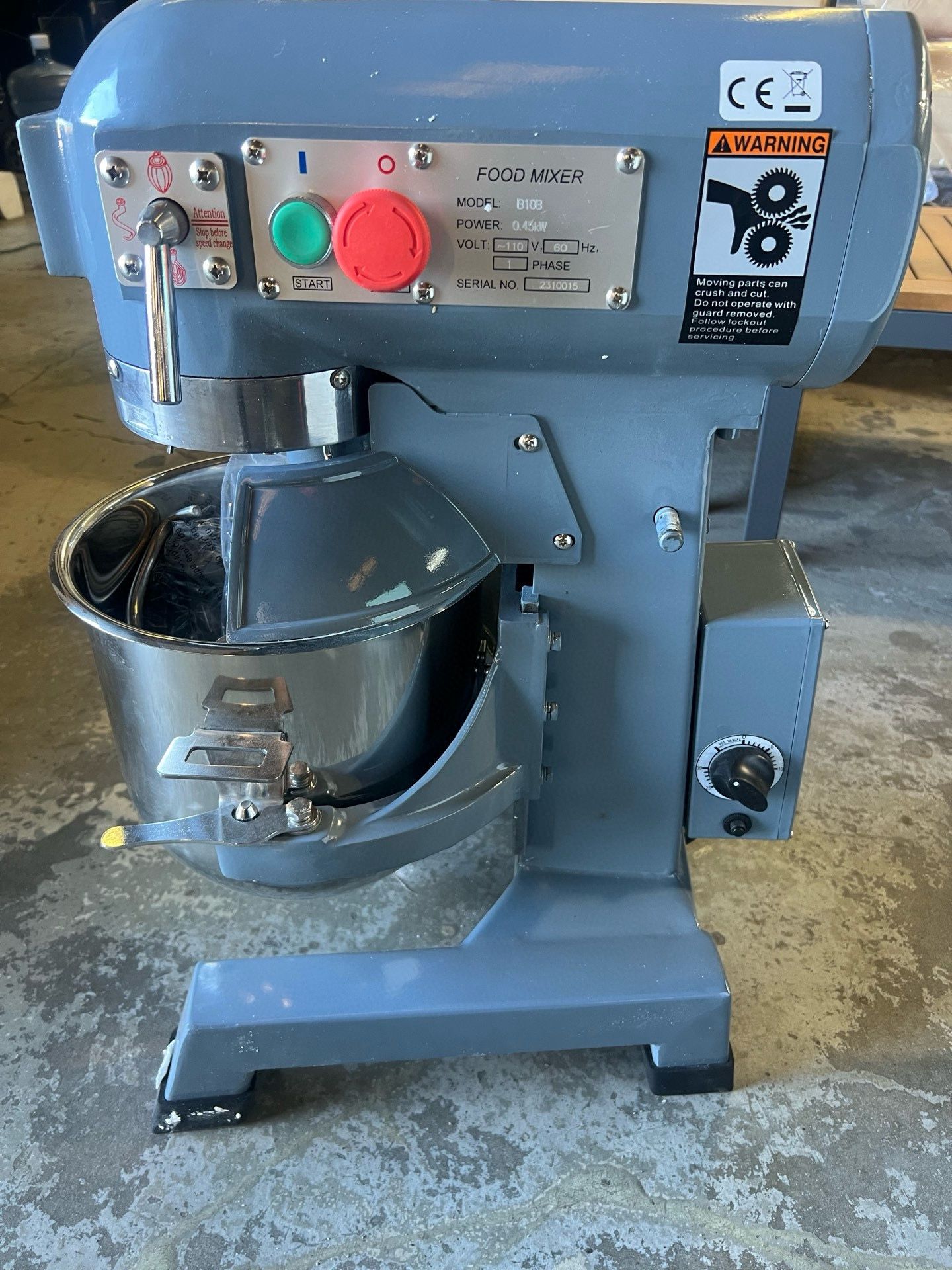 10Qt Food Mixer, 450W, 3-Speed Commercial Stand Mixer with tainless steel bowl, dough hook, whisk, Heavy duty mixer with safety guard, perfect for bak