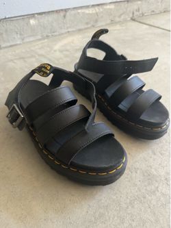 Women Dr Marten Sandals size 8