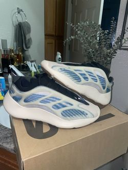 yeezy 700