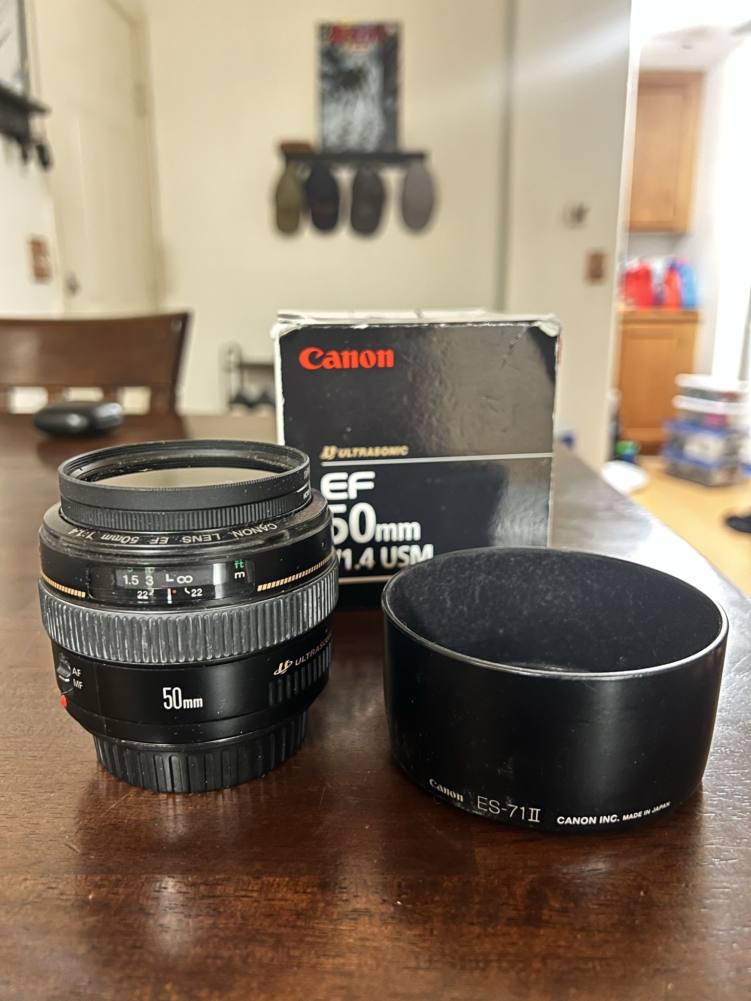 Canon EF 50mm f/1.4 USM