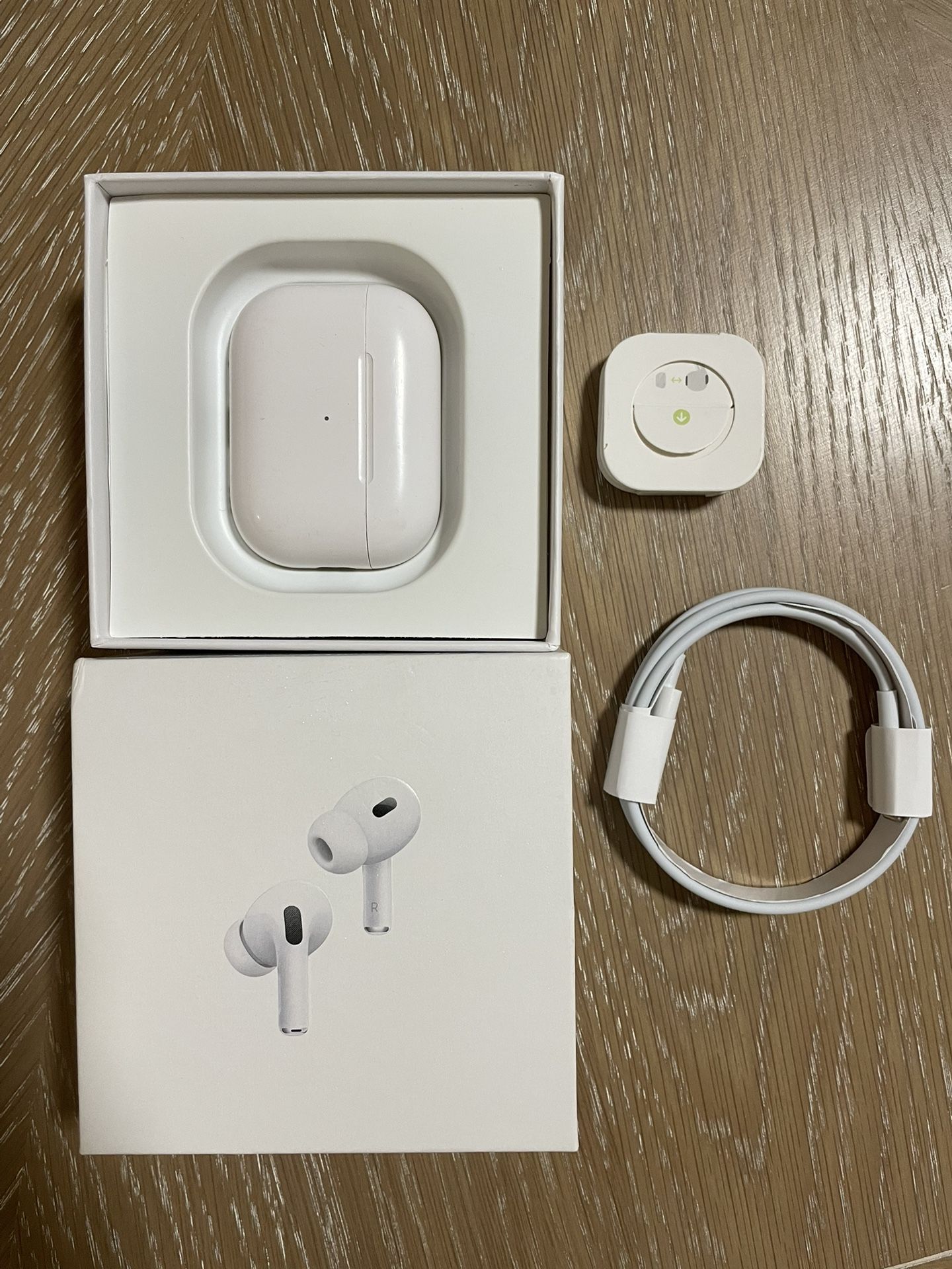 Apple AirPods Pro (2nd generation)  Used, Like New! 