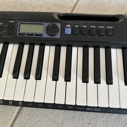 Used Casio CT-S190 Digital Piano