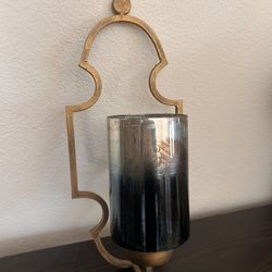 Kirkland’s Wall sconce