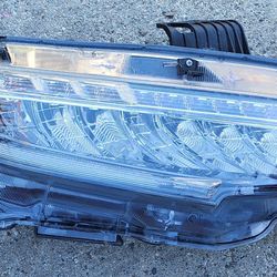 2017 2018 2019 2020 HONDA CIVIC TOURING RIGHT PASSENGER HEADLIGHT 