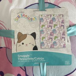 Squishmallows Snuggle Throw
