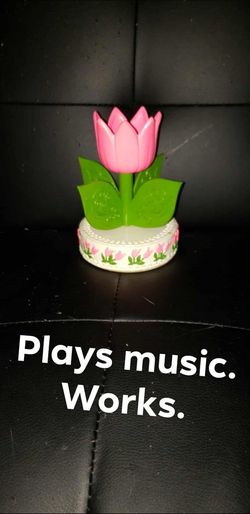 🩷 Vtg 1960 Musical Rotating Candle Holder - Still Available 