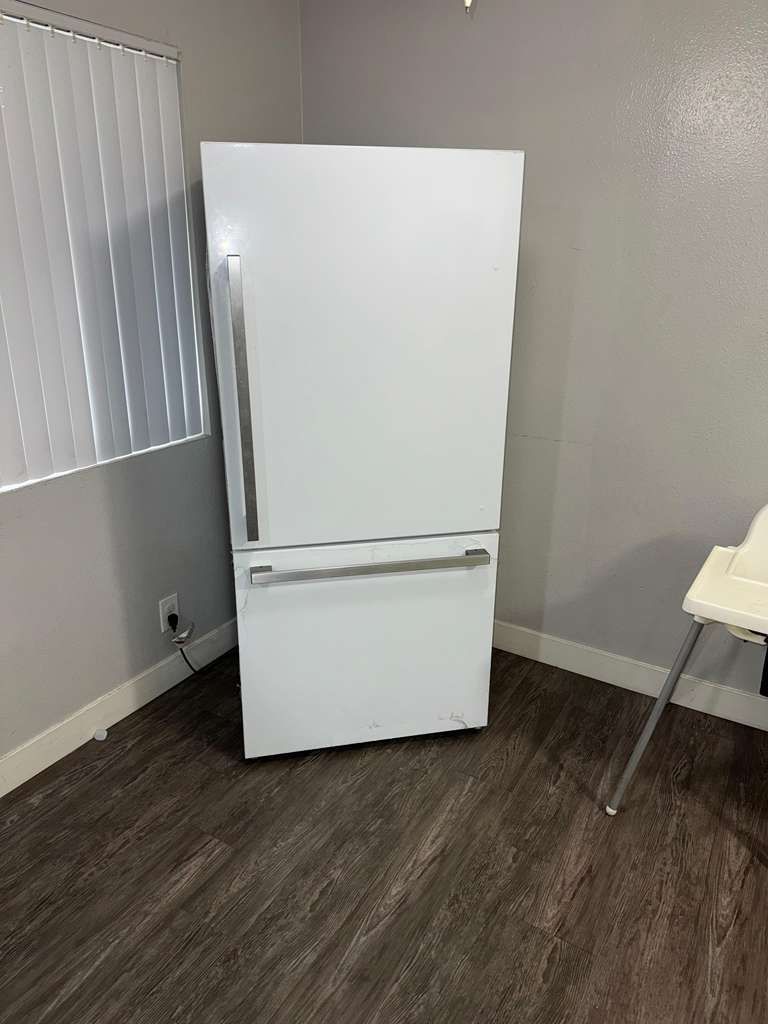 Hisense Refrigerator 