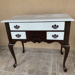 Shabby Chic Wooden Desk