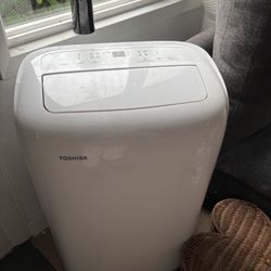 LOW PRICE MOVING- $680 + TAX RETAIL TOSHIBA AC 