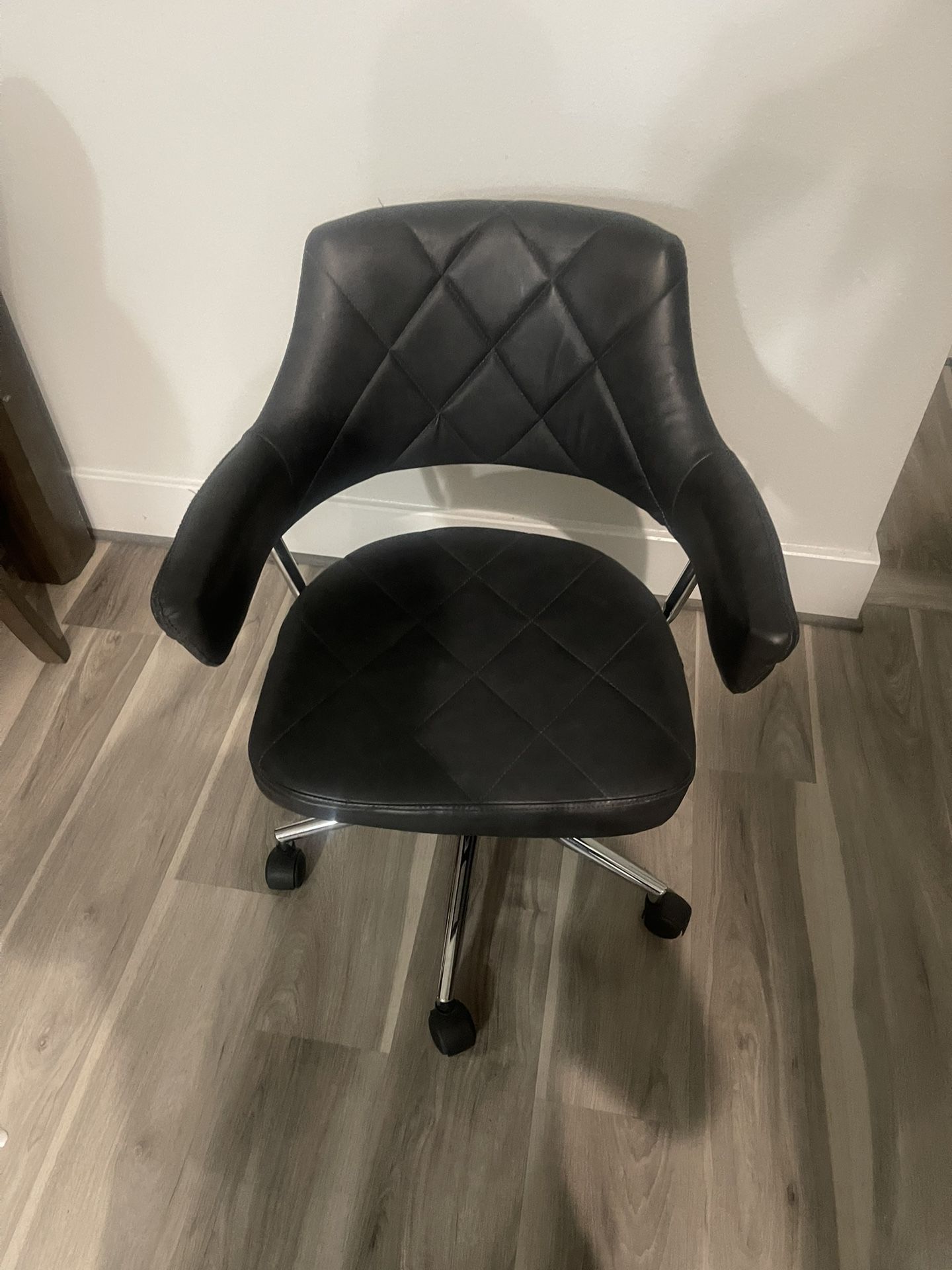 Adjustable Grey leather office chair