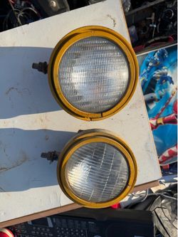 Vintage Stewart-Warner Heavy Equipment Work Lights – Pair