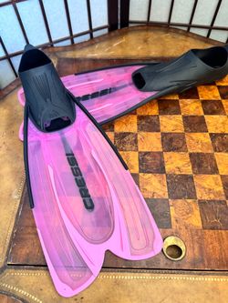Pink diving flippers