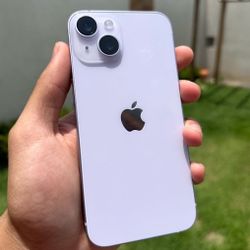 iPhone 14 Unlocked / Desbloqueado 😀 