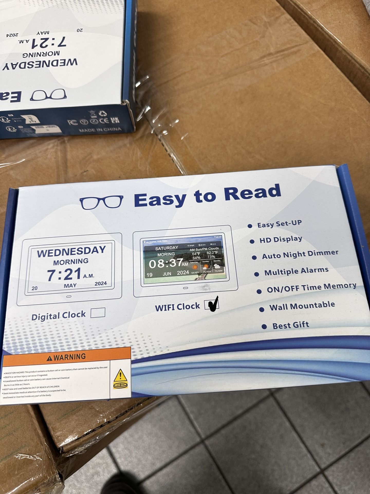 WiFi digital calendar clock with date and date alarm 10-inch with remote control