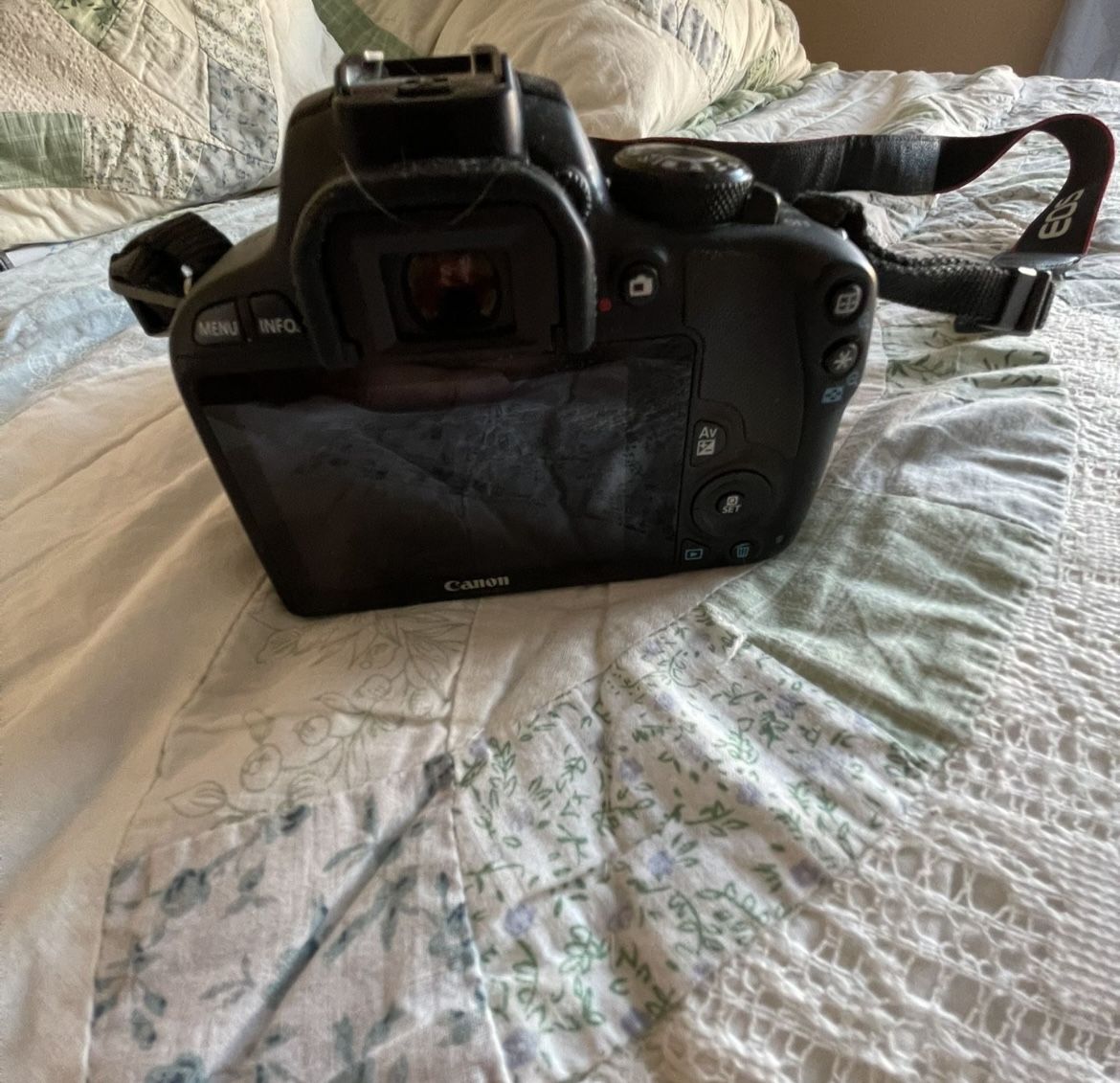 Canon EOS Rebel SL1 w/ Extension Lens, Gray Case And Battery Charger