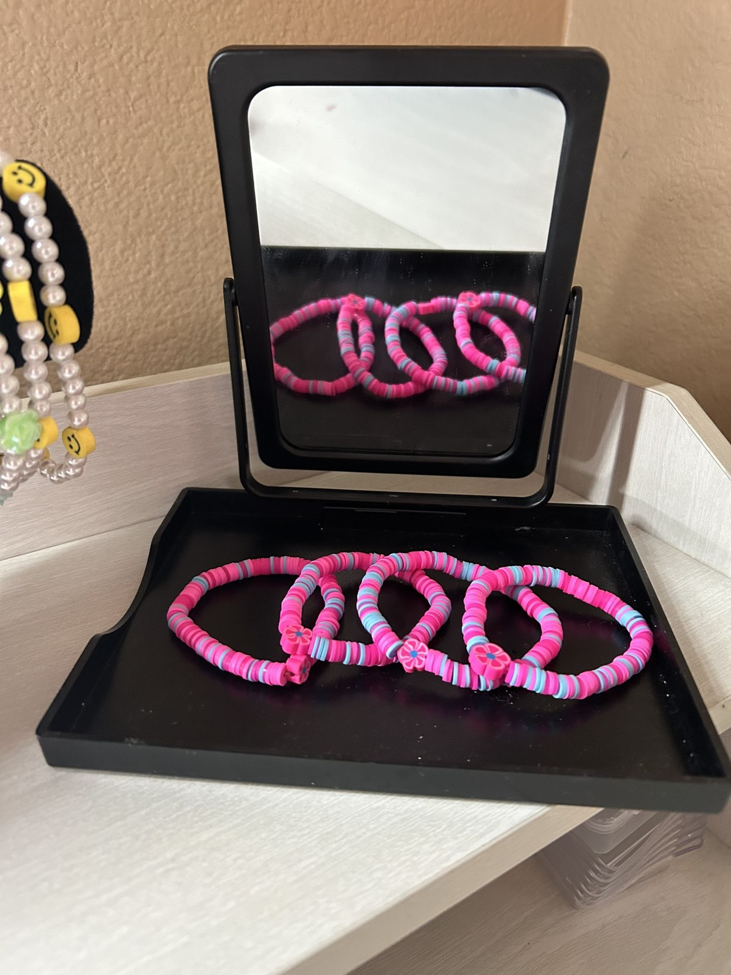 Preppy Pink Flower Bracelet🌺💕