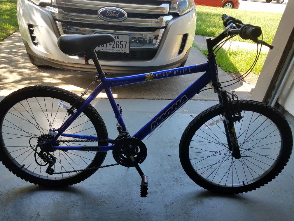 Bike Blue Magna Great Divide 21-Speed Mountain Bike, 20” Rim