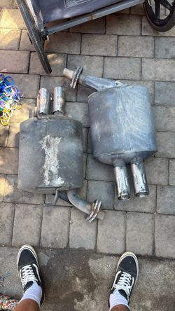 2008 Infiniti M35s Mufflers