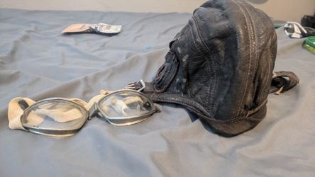 WWII USN NAF-1092-70 LEATHER FLYING HELMET and MARK II PILOT GOGGLES