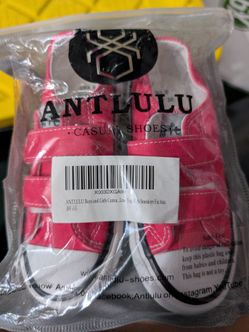 Canvas Shoes Fushia Size 9