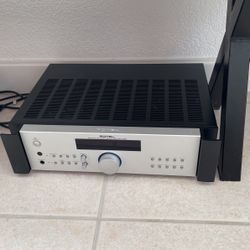 Rotel Receiver Rx-1050 And Muiltdisc Changer Rec -1050