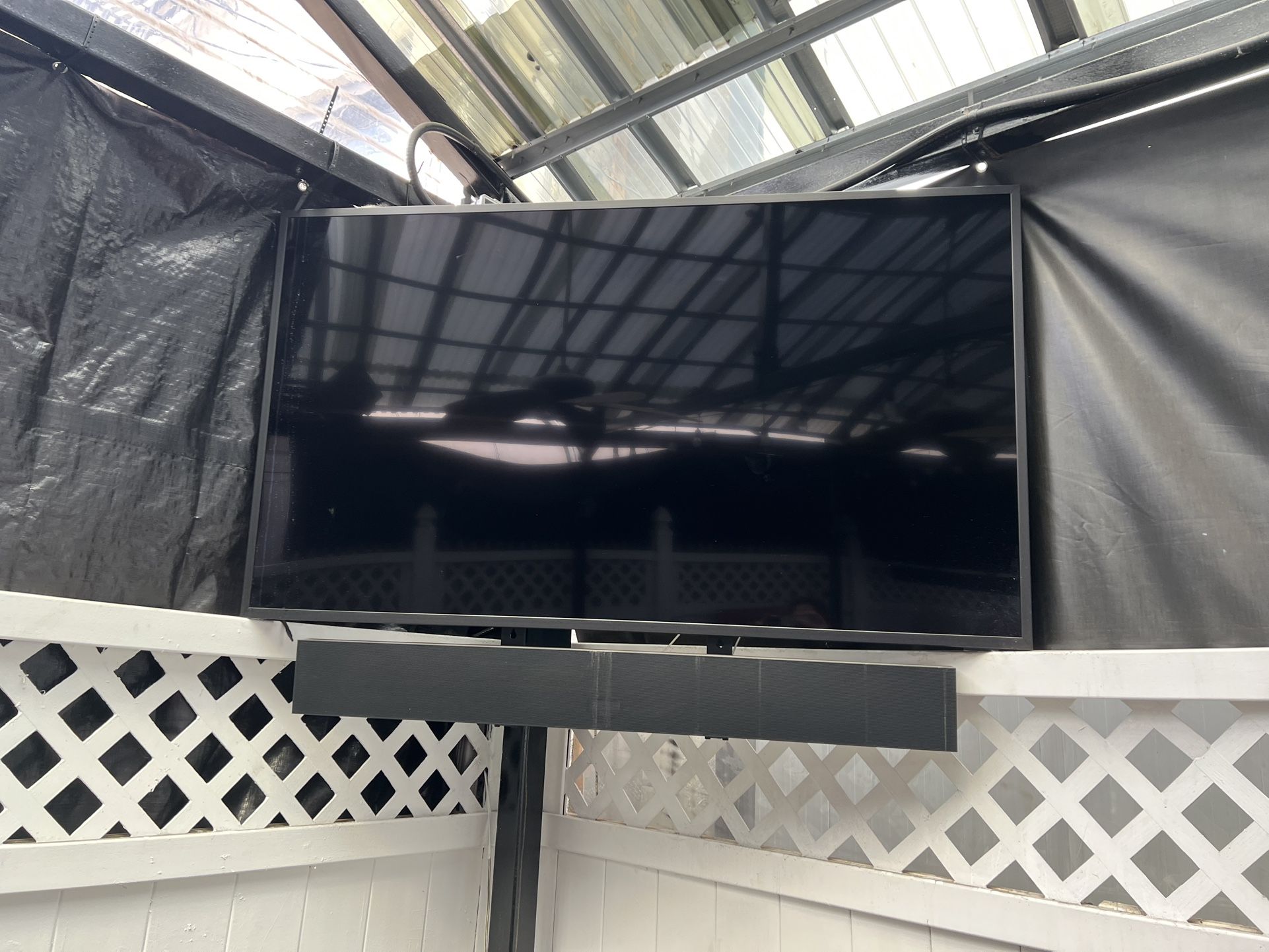 65”Samsung Outdoor TV and Samsung Outdoor Soundbar Televisions