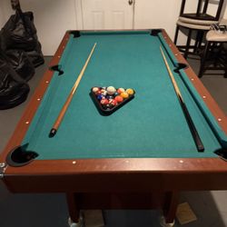 Pool Table With Sticks And Rack and 2Piece Weight Bench With Weights 