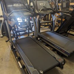 NordicTrack Commercial X32i Treadmill *** ON SALE ***