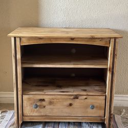 End Table / TV Stand