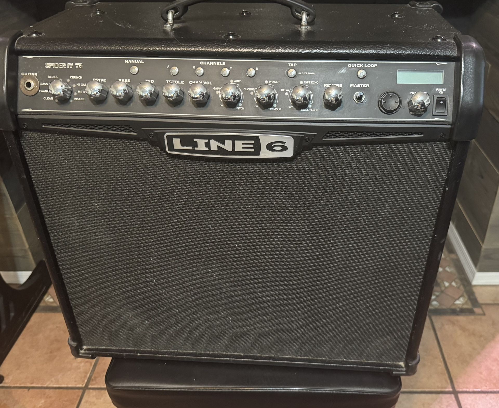 Line 6 Spider IV 30w Combo