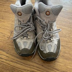 MERRELL Womens size 8.5 Taupe Brown Leather Mesa Ventilator II Outdoor Hiking Shoe Boots
