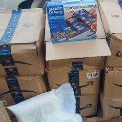 Pallet of Smart Drawer 3-Tier Desk Drawer Organizer, 100 piece retails for $2,200, my price $300