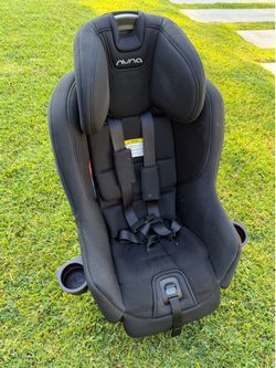 Nuna Rava Car Seat