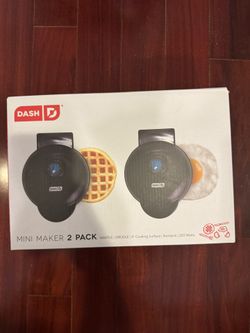 Mini waffle maker