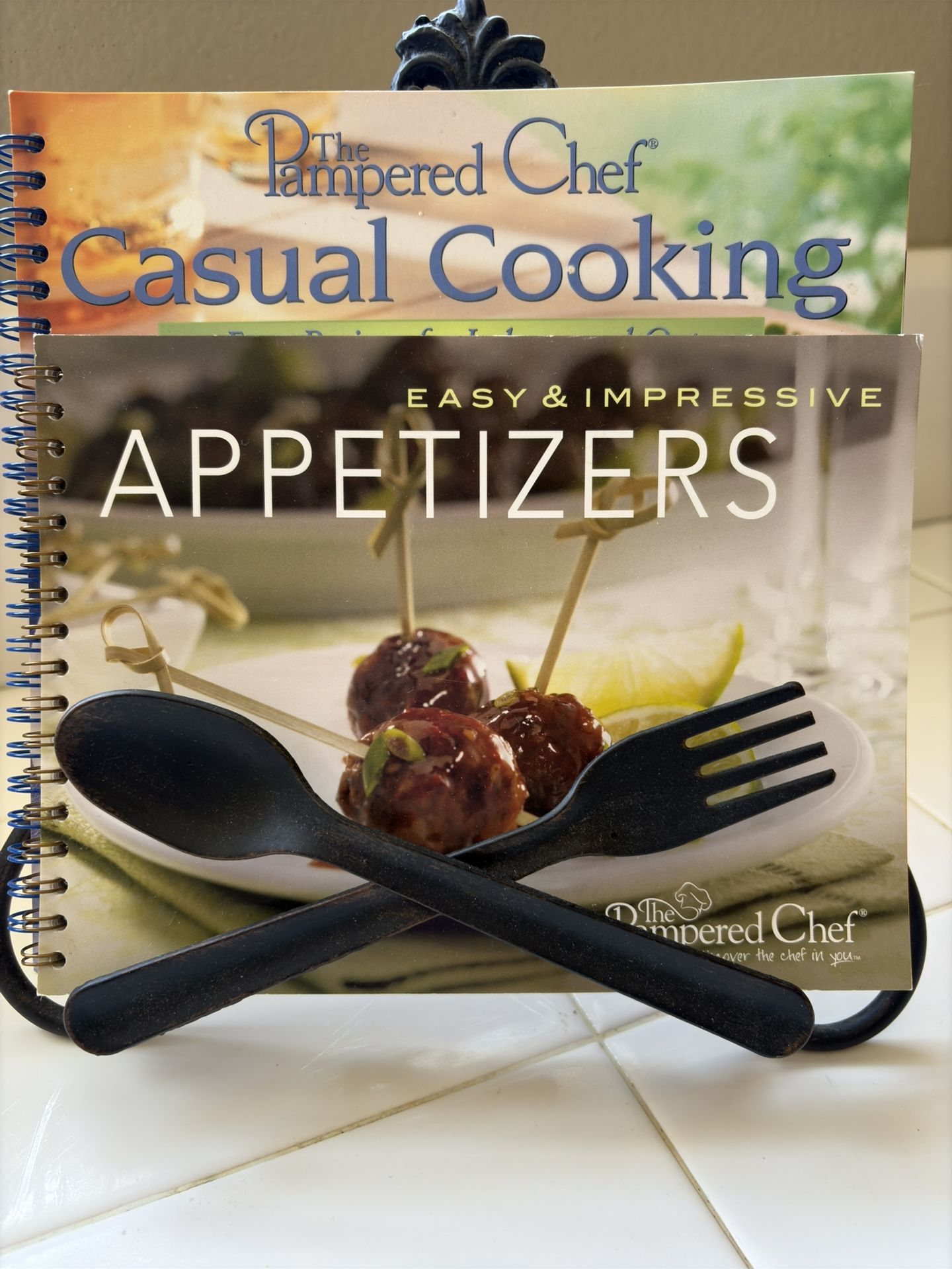 Pampered Chef Cookbooks & Spoon Fork Metal Cookbook Stand