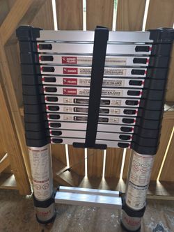 Telescoping Ladder 15.5 Feet