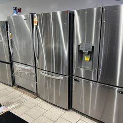 Kitchen Package 4 Pieces, Refrigerator, Stove, Dishwasher & Microweve Over The Range