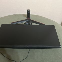 Widescreen LG Computer Monitor 